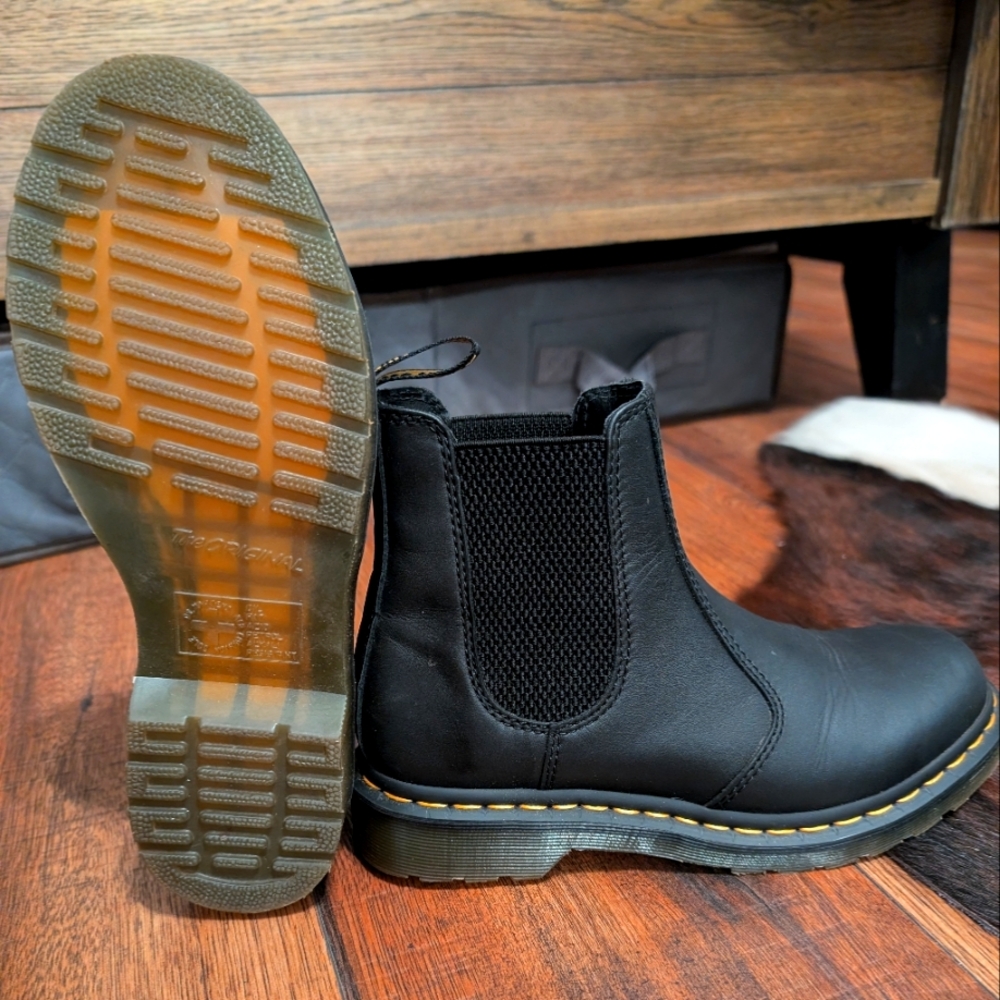 Dr Martens Chelsea Boots